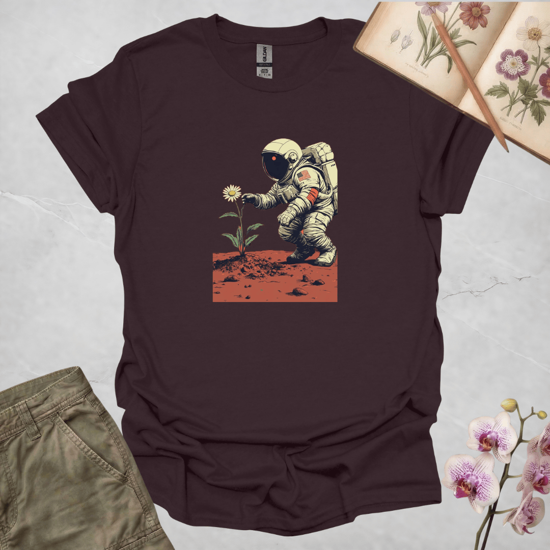 Astronaut with Daisy – Terraforming of Mars  – T-shirt